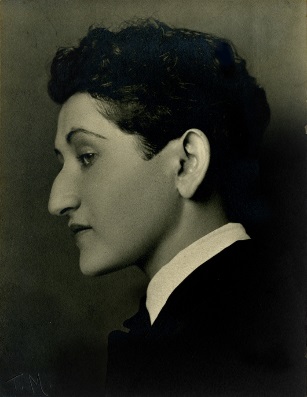 p:\pac\pst 2\images\signature images, march 2016\skirball\medium-res\skirball_modotti_brenner_c1926 wittliff collections.jpg