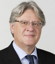 portraitaufnahme des bundesratsmitglieds