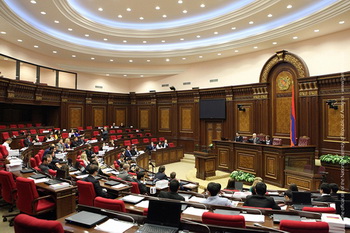 ermenistan parlamenti 1