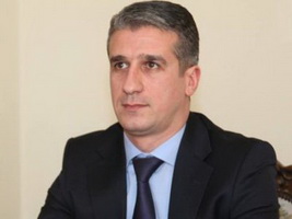 eli elizade 1